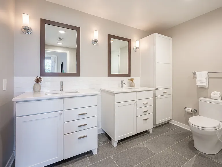 598 Lathrop St — Photo 33