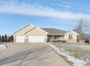 3608 Glen Kent Ct, Green Bay, WI 54313