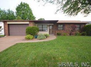 145 Rio Verde Dr, Belleville, IL 62221