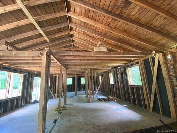 2nd image of 1223 Breezewood Dr