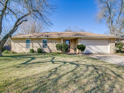172 Creekview Dr E, Red Oak, TX, 75154