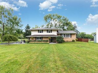 4931 Hickory Rd, Hamburg, NY 14075