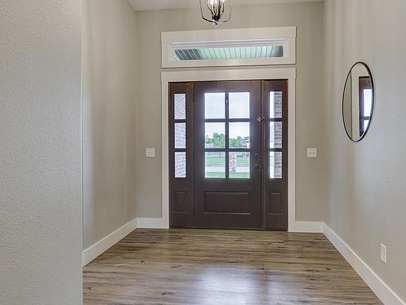 3rd image of 206 Amber Brush Lane