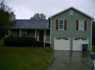 385 Stonebrooke Dr, Auburn, GA 30011