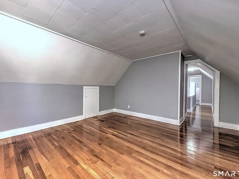 90 N Turnpike Rd #3 — Photo 24