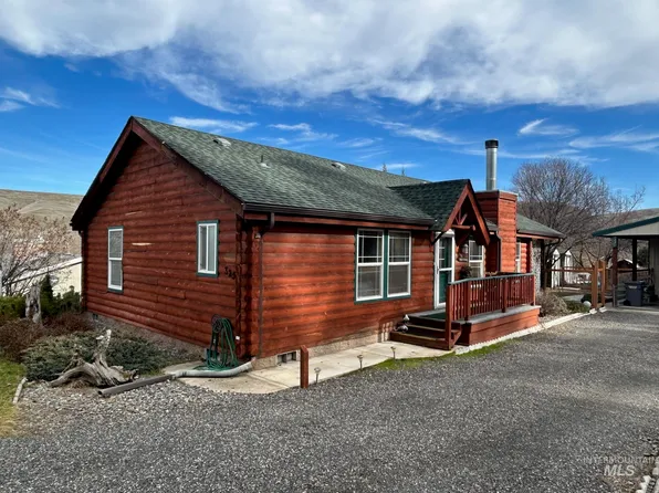 325 Garfield St, Asotin, WA 99402