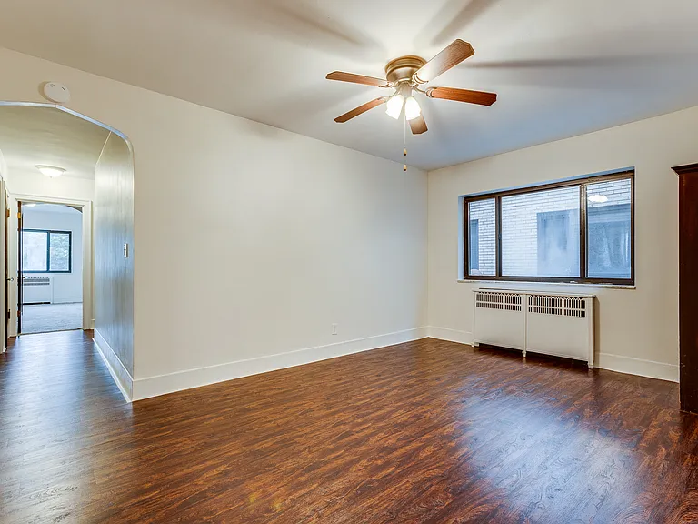 2915 Belrose Ave #203 — Photo 5