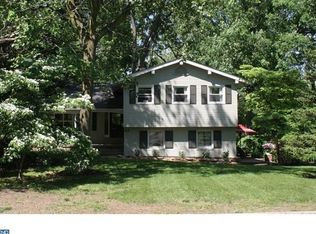 361 Buttonwood Ln, Cinnaminson, NJ 08077