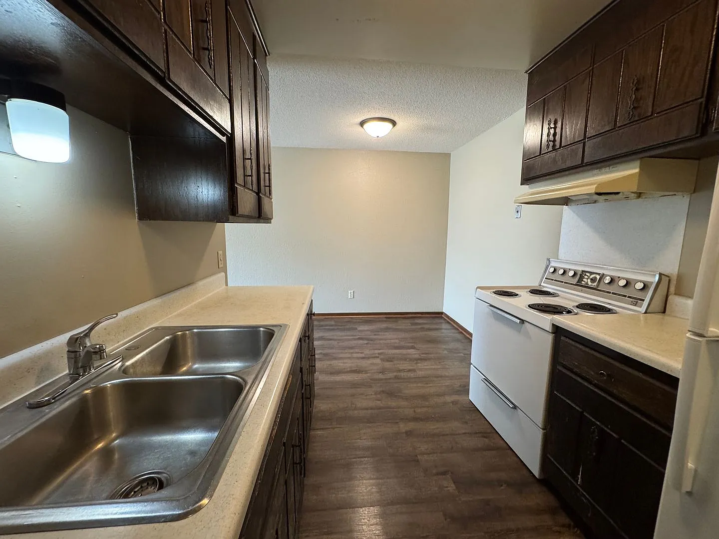 83 Arlington Ave West — Photo 3