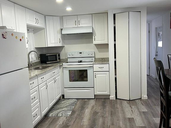 4th image of 3503 58th Ave N #104
