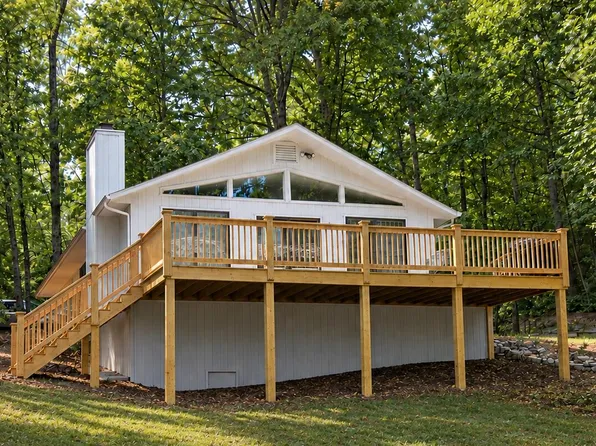 75 Nuthatch Cir, Moneta, VA 24121