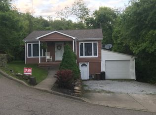 569 W 43rd St, Shadyside, OH 43947