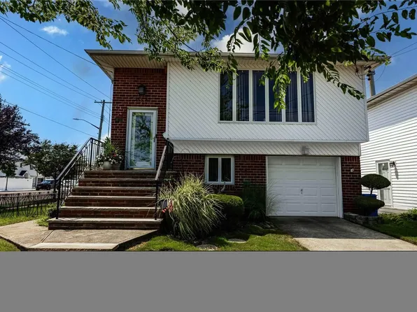 (undisclosed Address), Howard Beach, NY 11414