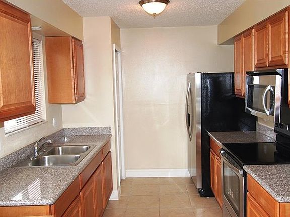 4th image of 2436 Belen Dr