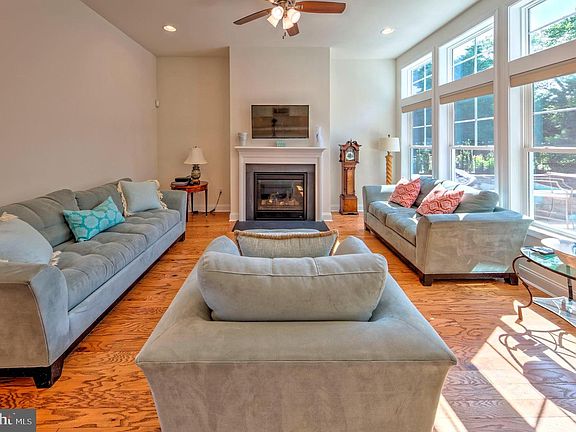 4th image of 18231 Shockley Dr #7