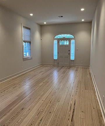 3rd image of 923 Octavia St