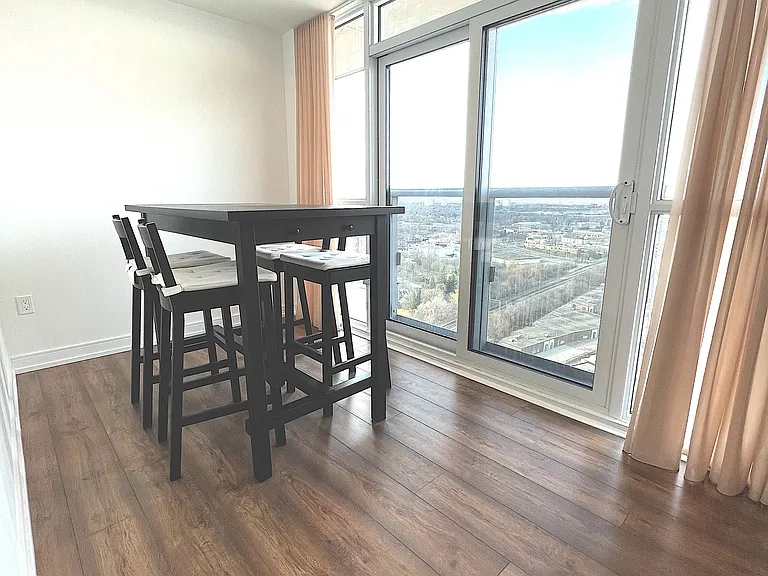 225 Village Green Sq #2808 — Photo 4