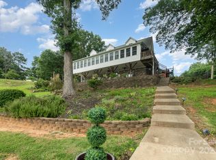 109 Summersong Ln, Mooresville, NC 28117