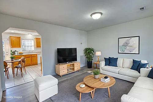 5 Stratford Dr #111 Photo 1