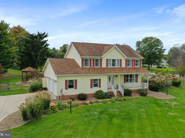 861 Marlowe Rd, Charles Town, WV 25414