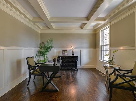 5th image of 3501 Herbert Dr #41