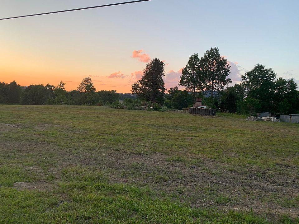 1st image of 207 Craft Ln