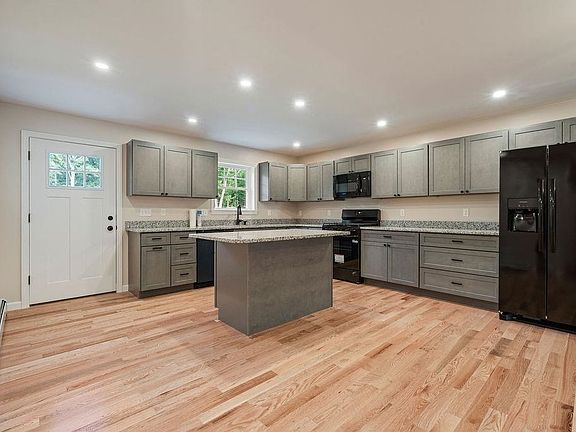 5th image of 374 Hare Road