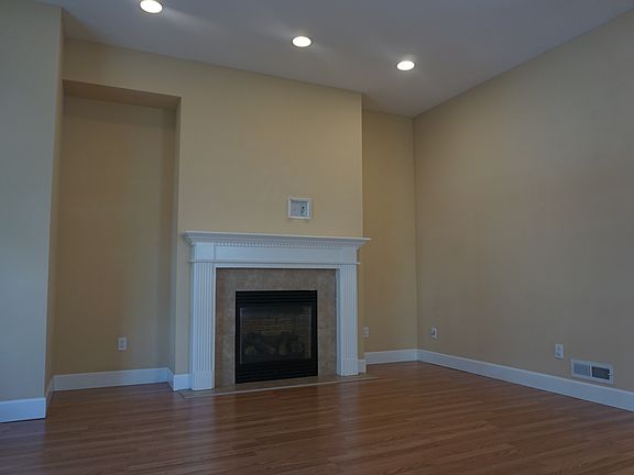 5th image of 12327 NE 7th Pl