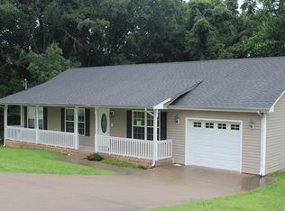 821 Leigh Ann Dr, Clarksville, TN 37042
