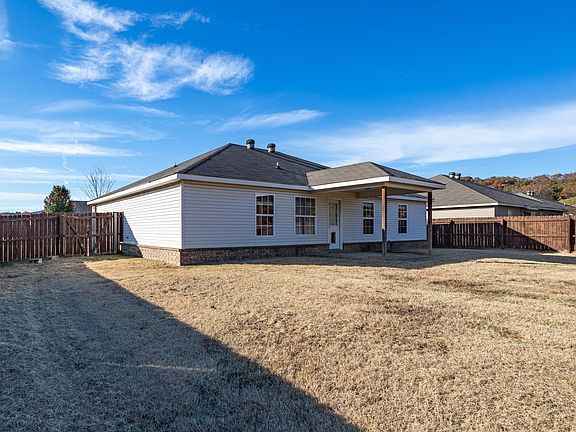 4th image of 1820 Scarlet Oak Dr