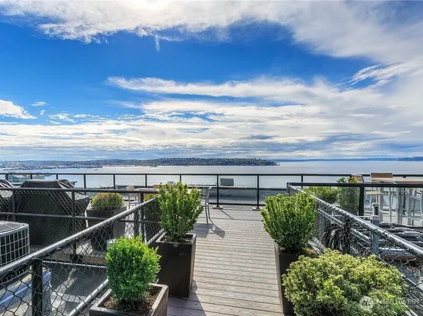 2721 1st Avenue #409, Seattle, WA 98121