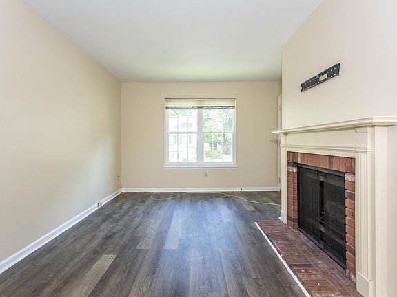 5th image of 2105 Montreat Pkwy APT D