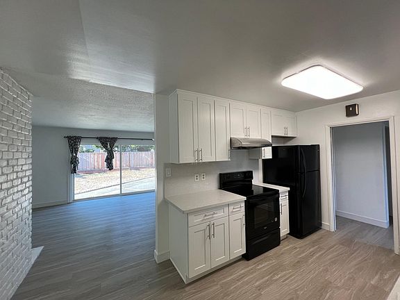 4th image of 3690 Pruneridge Ave