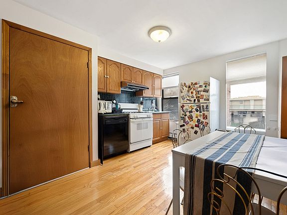 3rd image of 228 Willow Ave APT C