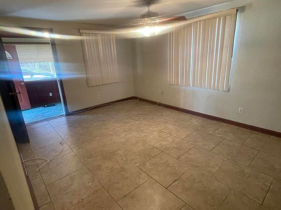 3rd image of 1424 W 9TH Street