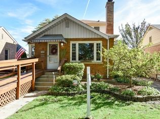 9335 S Ridgeway Ave, Evergreen Park, IL 60805