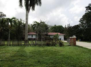 5066 Horseshoe Cir N, West Palm Beach, FL 33417