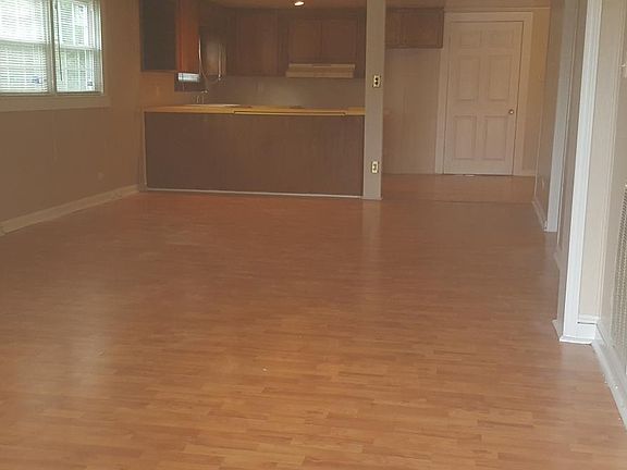 5th image of 1726 E Stadium Dr