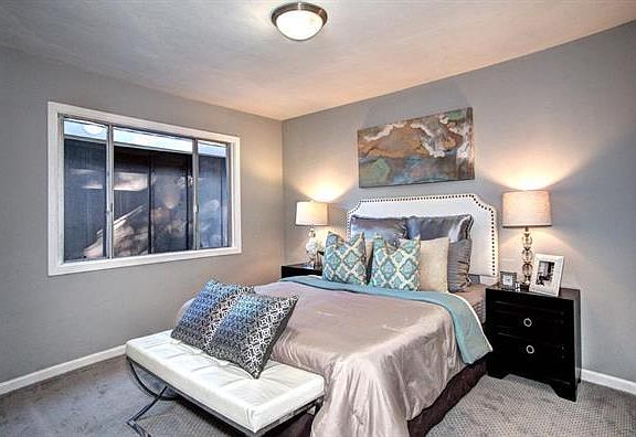 2nd image of 864 Fielding Ct
