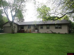 220 Regency Rd, Le Sueur, MN 56058