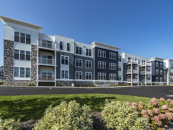 3rd image of 480 Franklin St #8785677