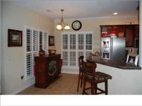 3rd image of 7821 Laurelton Dr