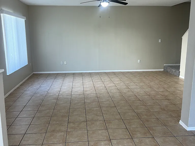 2035 Fluorshire Dr — Photo 2