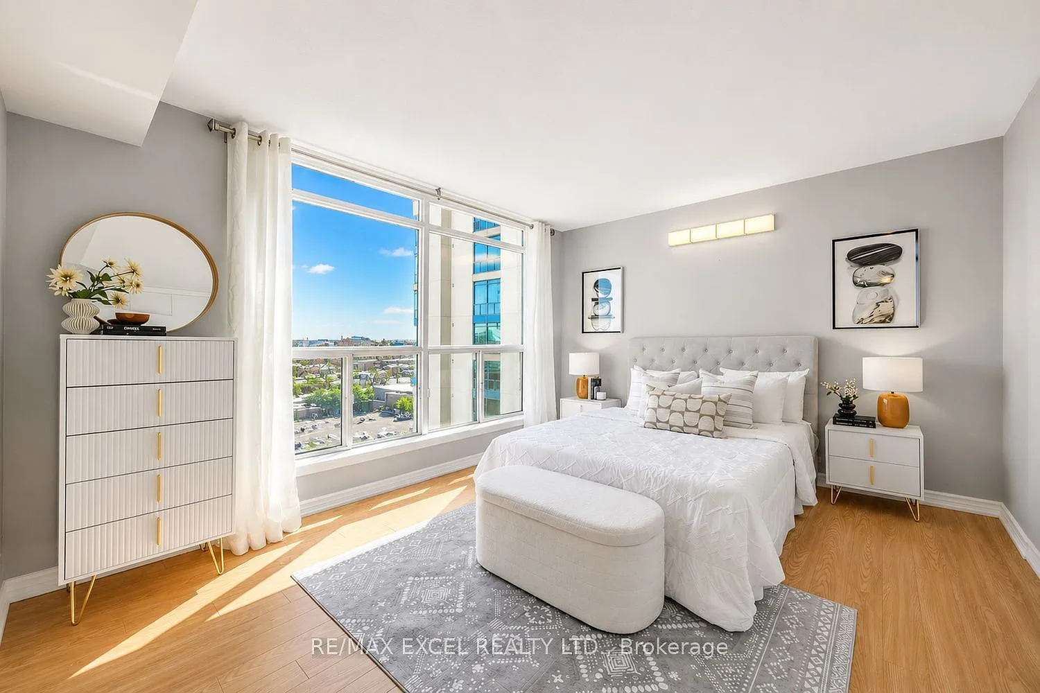 2 bed, $2,500 — Photo 3