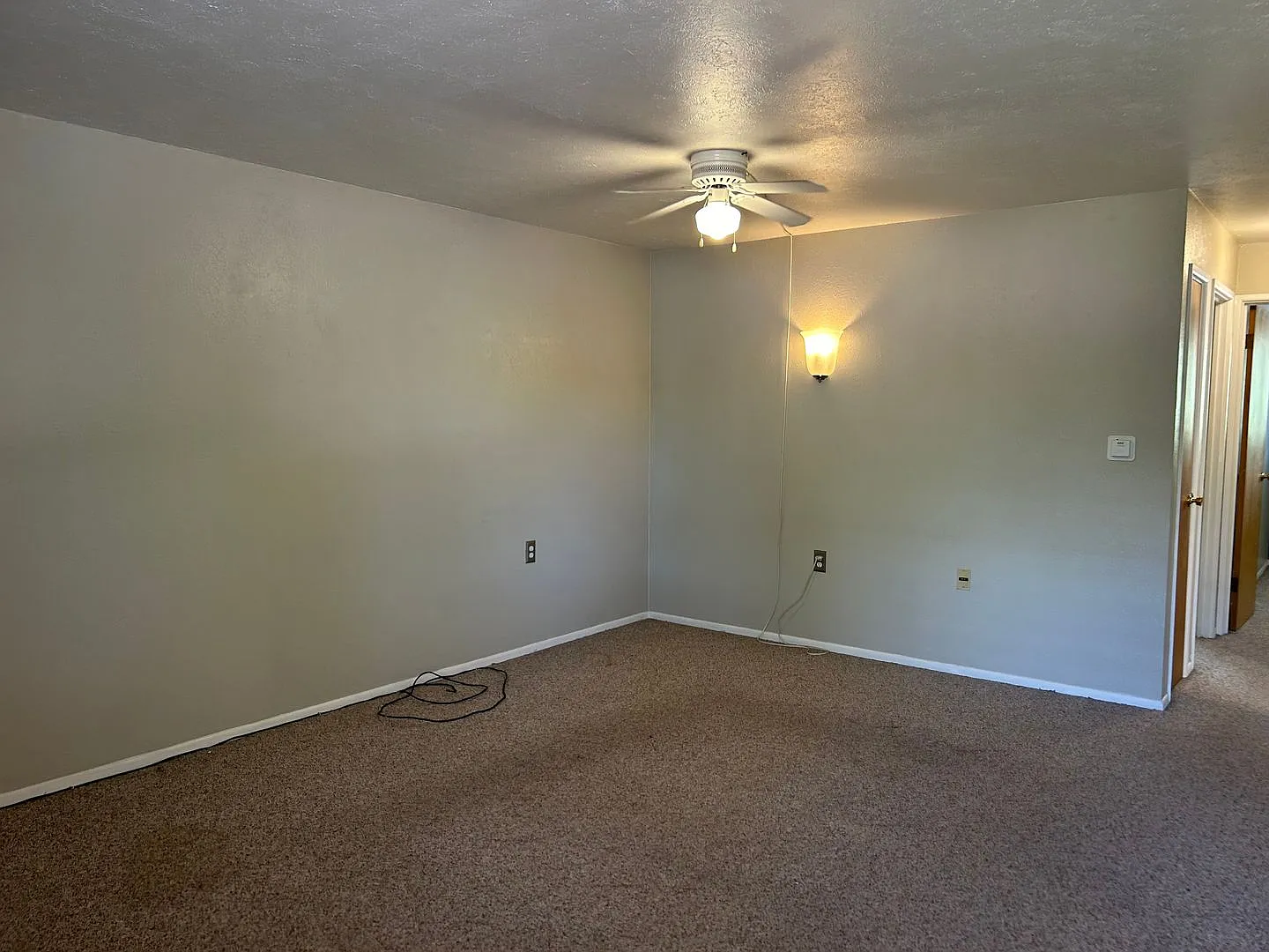 $500 Off Your First Month! Walkable Fort Collins Living Near Csu Available Now — Photo 2