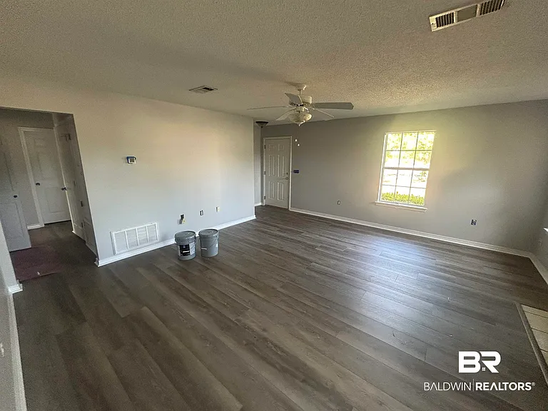 29595 Canal Rd — Photo 6