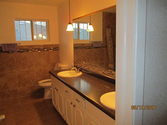 5th image of 709 Somerset Dr