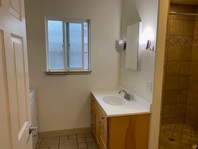 1245A Spear Ave — Photo 10