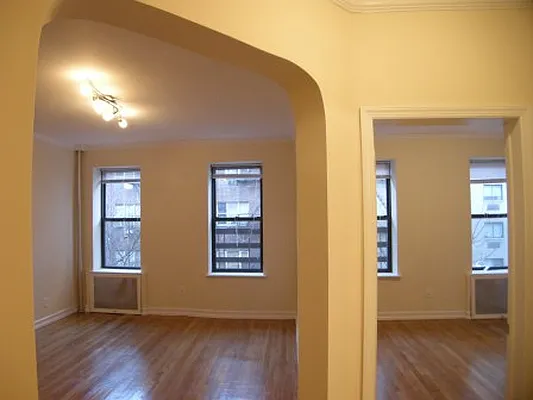 Rented by Vickers Realty | media 15