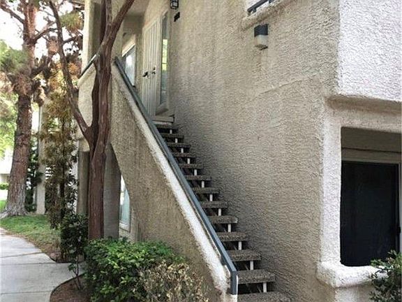 2nd image of 3060 Tarpon Dr Unit 202